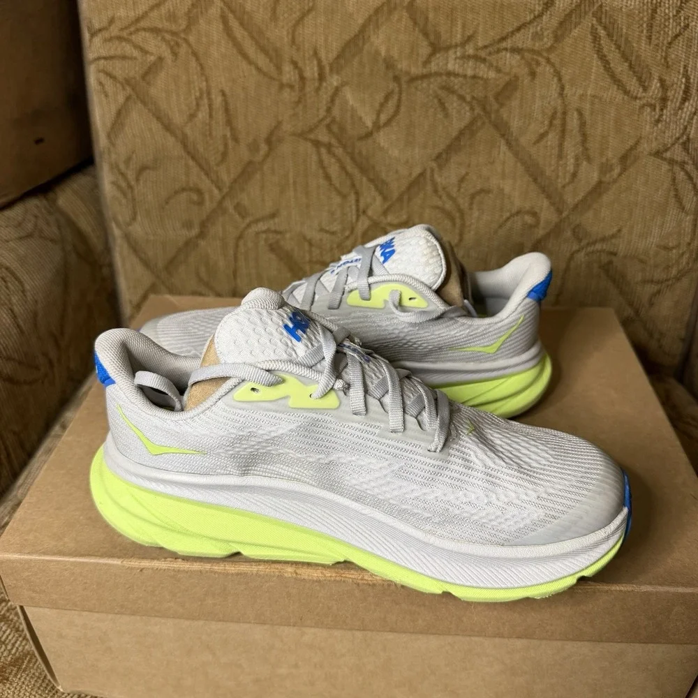 HOKA ONE ONE Y Clifton 9 Gray Volt Blue 1131170 STLC Youth 5 Women 6.5 MD